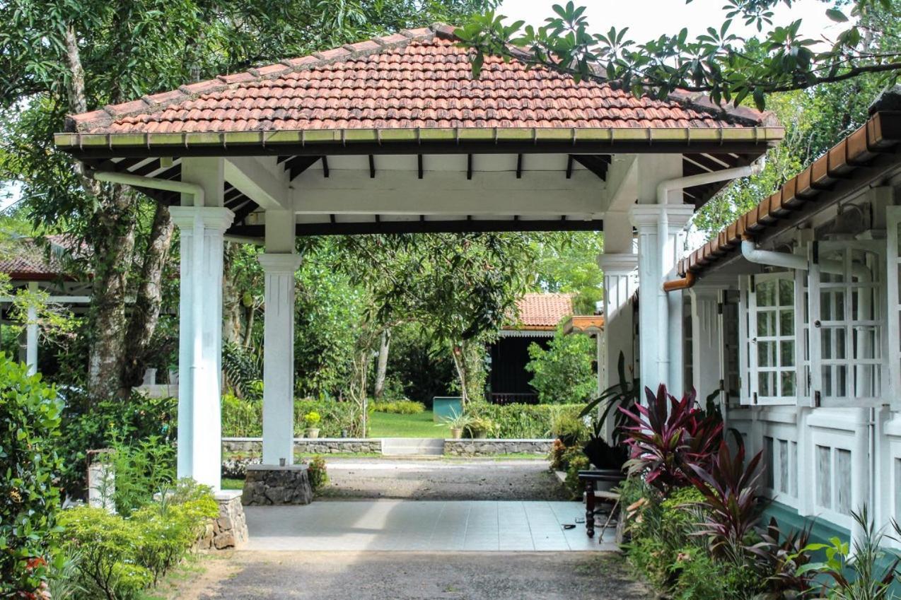 Plantation Villa Kalutara Exterior photo